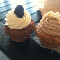 Photo taken at Curbside Cupcakes by Heather on 9/22/2012