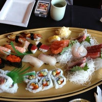 Photo taken at Enn Japanese Restaurant and Sushi Bar by Julie V. on 4/27/2013