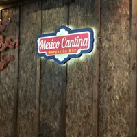 รูปภาพถ่ายที่ Mexico Cantina &amp;amp; Margarita Bar โดย Derek S. เมื่อ 9/9/2017