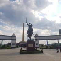 Photo taken at Мемориальный комплекс славы имени А. А. Кадырова by Эдгар e. on 8/11/2019