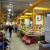 2/23/2013 tarihinde Colin J.ziyaretçi tarafından Kingsland Farmers Market'de çekilen fotoğraf