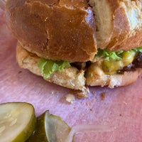 Foto tirada no(a) Tallgrass Burger por ehs em 3/15/2020