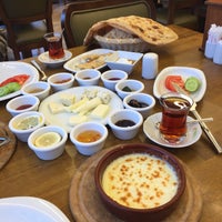 Foto tomada en Ovalı Konya Mutfağı  por Exclowe E. el 9/21/2016