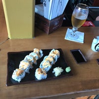Foto tirada no(a) Souzai Sushi and Sake por Carlos V. em 6/1/2018