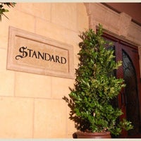 Foto diambil di The Standard Restaurant and Lounge oleh The Standard Restaurant and Lounge pada 10/15/2013