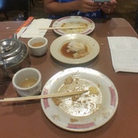Das Foto wurde bei South Garden Chinese Restaurant von E.F. C. am 6/12/2016 aufgenommen