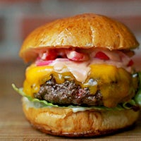 Das Foto wurde bei Boom! Burgers von Boom! Burgers am 1/25/2016 aufgenommen