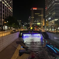 Photo taken at Cheonggye Plaza by やいく on 9/18/2023