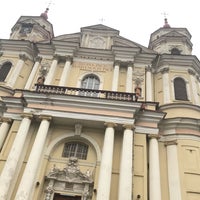 Photo taken at Šventų apaštalų Petro Ir Povilo Bažnyčia | Church of St Peter and St Paul by ひなた on 11/19/2019