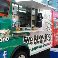 Photo taken at Food Truck Friday @ Atlantic Station by Jim G. on 10/19/2012