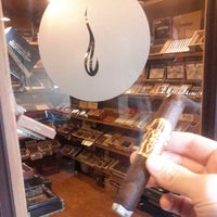 12/4/2013에 Demian E.님이 Cigar and Lounge에서 찍은 사진