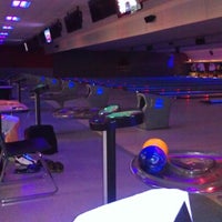 รูปภาพถ่ายที่ Bill White&amp;#39;s Akron Lanes โดย Nicole W. เมื่อ 9/22/2012