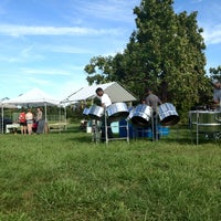 9/16/2012にAdrianがReal Food Farmで撮った写真
