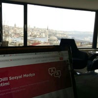 Das Foto wurde bei Digibus  Dijital İş Geliştirme Ajansı von Salih Ç. am 12/1/2015 aufgenommen