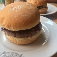 9/9/2017 tarihinde Nicolò B.ziyaretçi tarafından Polpa Burger Trattoria'de çekilen fotoğraf