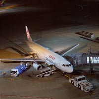 Photo taken at KA397 HND-HKG / Cathay Dragon by Harold L. on 8/14/2016