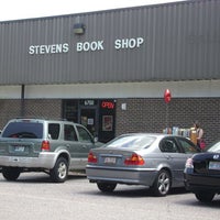 Das Foto wurde bei Stevens Book Shop von user35836 am 8/23/2016 aufgenommen