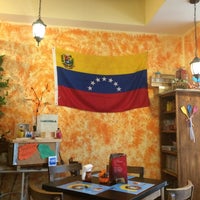Photo taken at Con Olor y Sabor a Venezuela by Victor G. on 10/3/2014