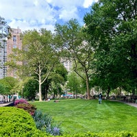 Photo taken at Rittenhouse Square by Aaron on 5/4/2024