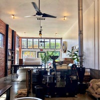 4/6/2021 tarihinde Aaronziyaretçi tarafından States Coffee &amp;amp; Mercantile'de çekilen fotoğraf