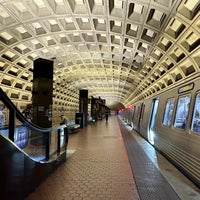 Photo taken at Foggy Bottom-GWU Metro Station by Aaron on 8/7/2023