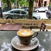 Photo taken at Groundswell Coffee Roasters by Aaron on 7/17/2022