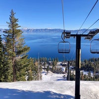 Das Foto wurde bei Homewood Ski Resort von Aaron am 1/13/2022 aufgenommen