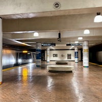 Photo taken at Montgomery St. BART Station by Aaron on 12/9/2023