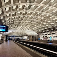 Photo taken at Metro Center Metro Station by Aaron on 2/24/2024