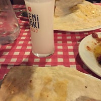 Das Foto wurde bei Asma Altı Ocakbaşı Restaurant von Cahide Ç. am 6/18/2022 aufgenommen