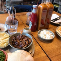 Photo taken at Nando&amp;#39;s by Orsi T. on 1/14/2018