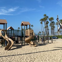 Photo taken at Venice Beach Playground by Özlem on 1/22/2020