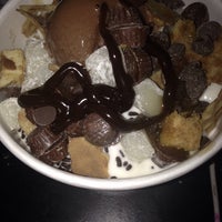 4/28/2014にWalkerがBloop Frozen Yogurtで撮った写真