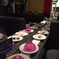 Foto diambil di Keemo, Sushi em Movimento oleh Lari pada 1/2/2015