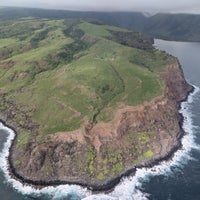 Das Foto wurde bei Air Maui Helicopter Tours von Ayesha Z. am 9/30/2018 aufgenommen