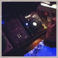 9/14/2013에 DJ Electro R.님이 Connolly&amp;#39;s Sports Grill에서 찍은 사진