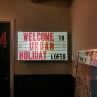 Photo prise au Urban Holiday Lofts par Julio A. le9/17/2014