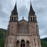 Photo taken at Santuario de Covadonga by Kylie on 6/22/2022