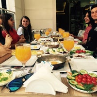 Photo taken at BlueEyes Cafe&amp;amp;Restaurant by Umut yüceloğlu on 8/15/2015