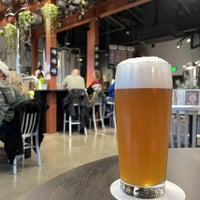 Photo taken at Top Down Brewing Company by Elaine S. on 11/27/2021
