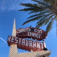 Foto tomada en Southwest Diner  por Kyle O. el 10/16/2019
