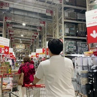 Photo taken at Makro by woon on 6/11/2023