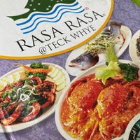 Photo taken at Rasa Rasa Seafood Restaurant by Ridz u. on 8/10/2020