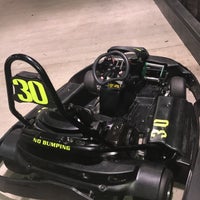 Photo taken at Racer&amp;#39;s Edge Indoor Karting by Omar on 8/16/2018