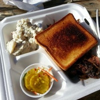 Photo taken at Sweet Auburn BBQ Food Truck by Han L. on 12/14/2012
