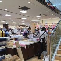 ユザワヤ 梅田店 Arts Crafts Store In おおさかし
