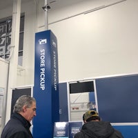 Photo taken at Best Buy by @tessa H. on 3/8/2018