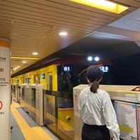 Photo taken at Ginza Line Nihombashi Station (G11) by Akio R. on 4/19/2023