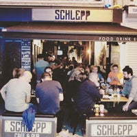 8/23/2016 tarihinde Schlepp Cafe &amp;amp; Pubziyaretçi tarafından Schlepp Cafe &amp;amp; Pub'de çekilen fotoğraf