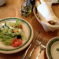 Photo taken at Olive Garden by Grecia on 3/31/2013